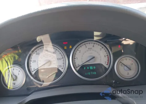 2008 Chrysler Town & Country Limited z USA, uszkodzony, nr VIN 2A8HR64X08R106042